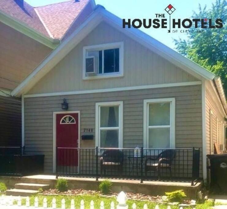 Holiday home The House - W.20th - Three Bedroom Near West Side Market And Downtown Cle