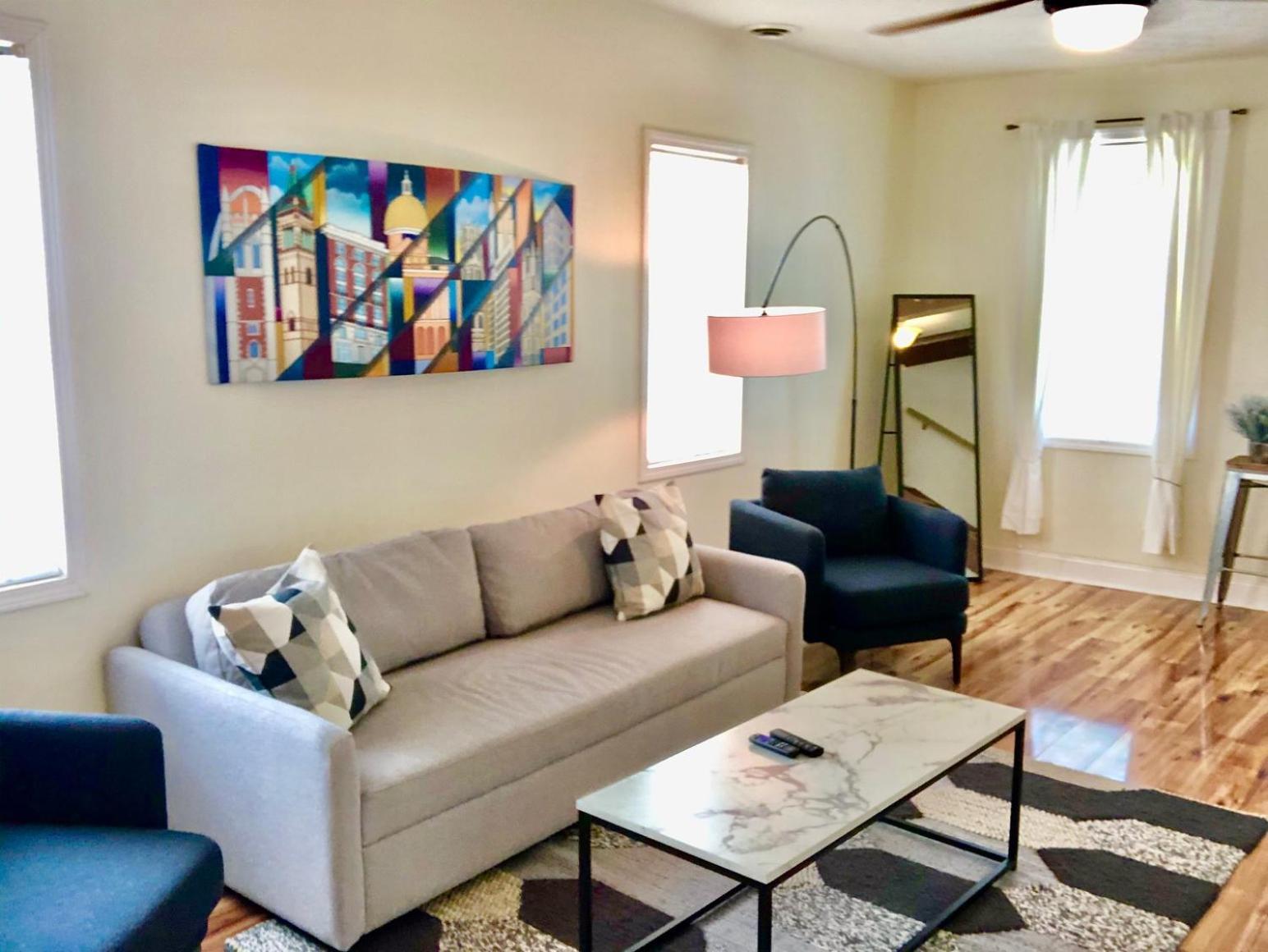 The House - W.20th - Three Bedroom Near West Side Market And Downtown Cle * Cleveland