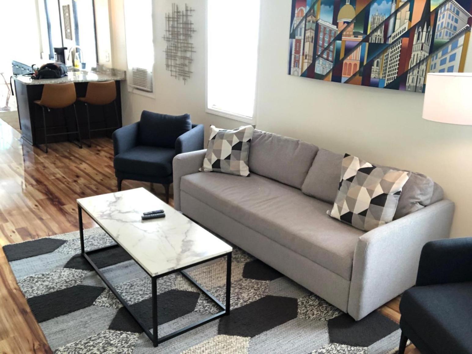 The House - W.20th - Three Bedroom Near West Side Market And Downtown Cle Holiday home