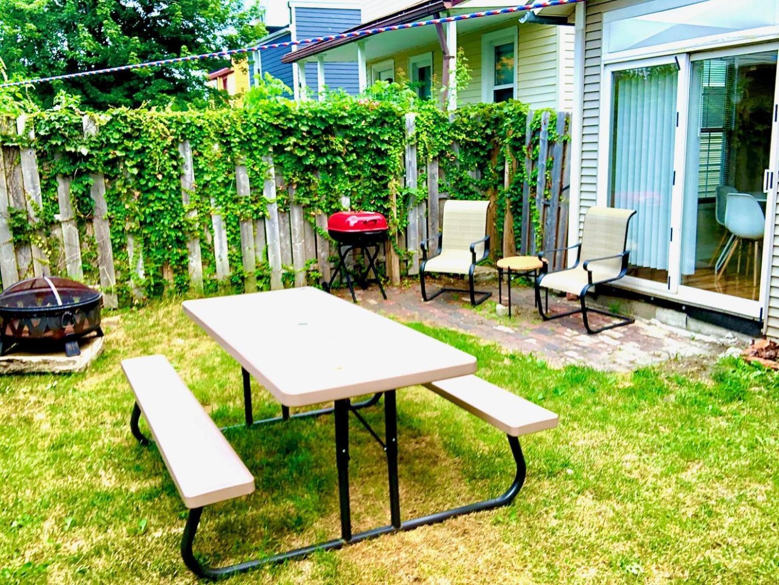 The House - W.20th - Three Bedroom Near West Side Market And Downtown Cle